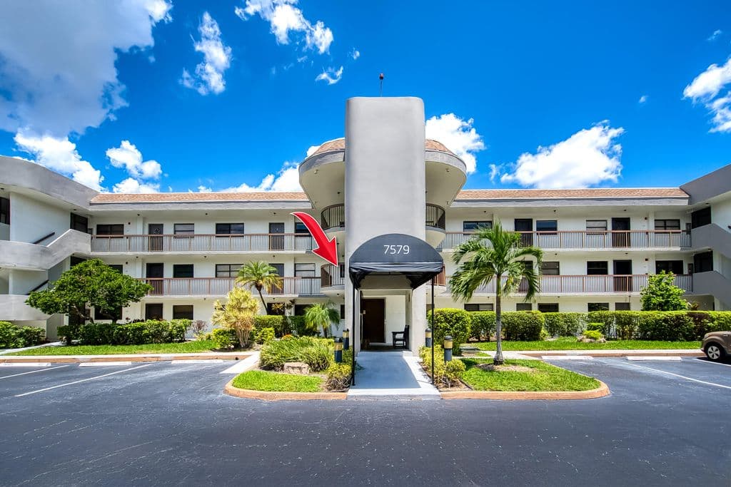 2+1 Condo — 7579 NW 79th Avenue #204