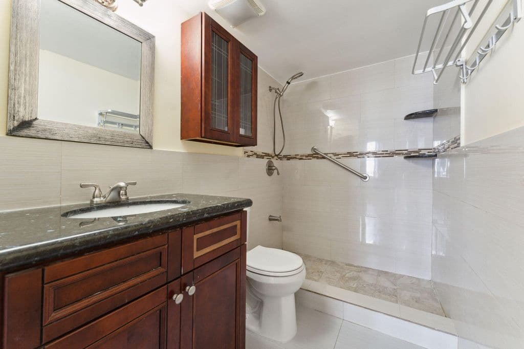 2+1 Condo — 734 Executive Center Drive #23