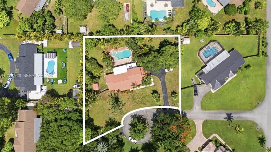 4+1 Müstakil ev — 16564 SW 153rd Ct
