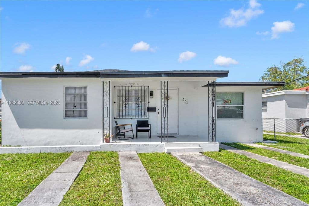 5+1 Mülk — 250 NW 34th Ave
