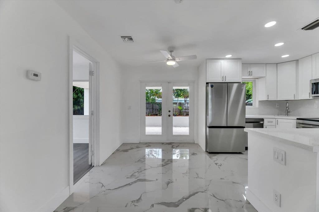 3-bedroom Single-Family Home — 1404 SW 1ST Avenue