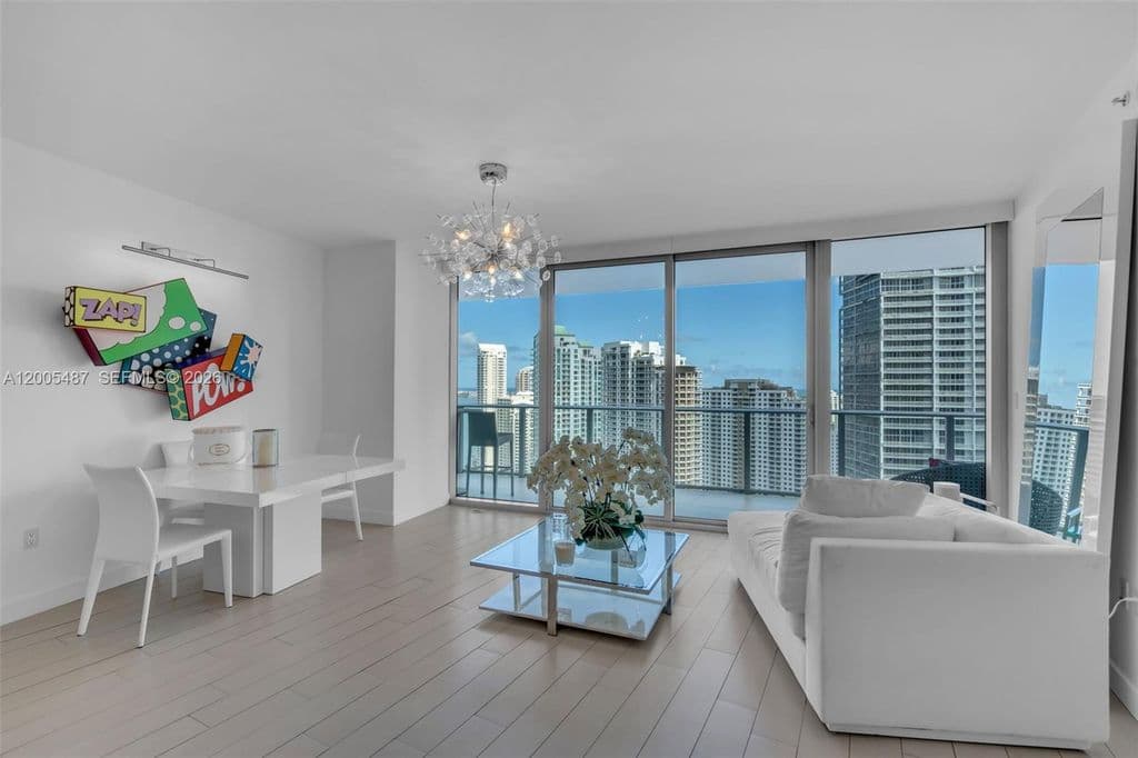 2+1 Condo — 200 Biscayne Boulevard Way APT 3407