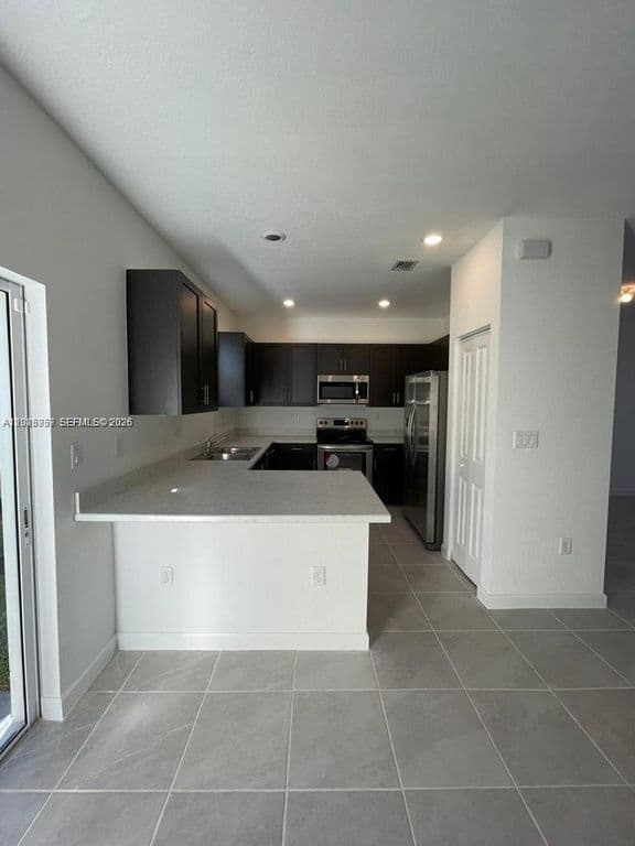 3-bedroom Property — 2634 SE 11th Ct #2634