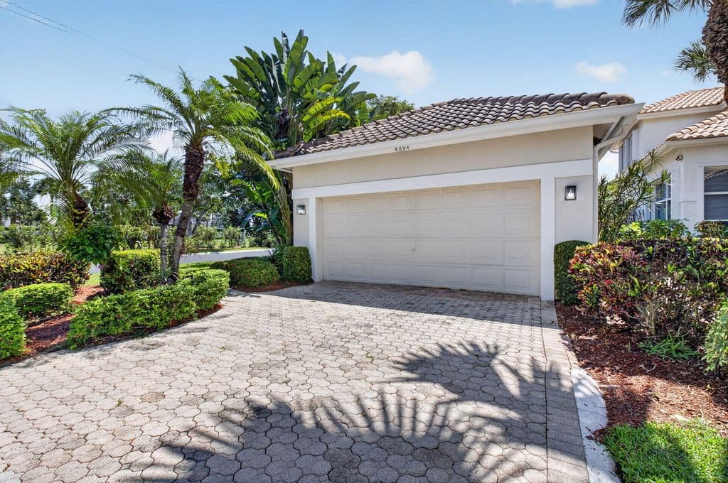 3-bedroom Single-Family Home — 6694 NW 26th Way