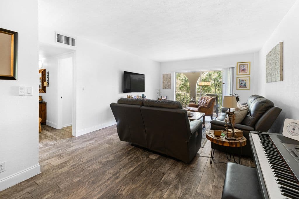 2-bedroom Condo — 250 NE 20th Street #3210