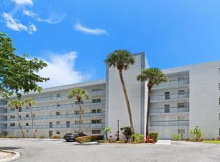 2-bedroom Condo — 6400 NW 2ND Avenue #321, Boca Raton, 33487