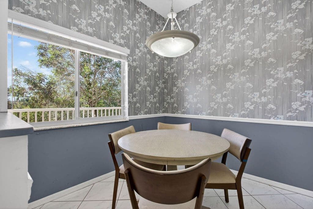 2-bedroom Condo — 9575 Weldon Circle Apt C413