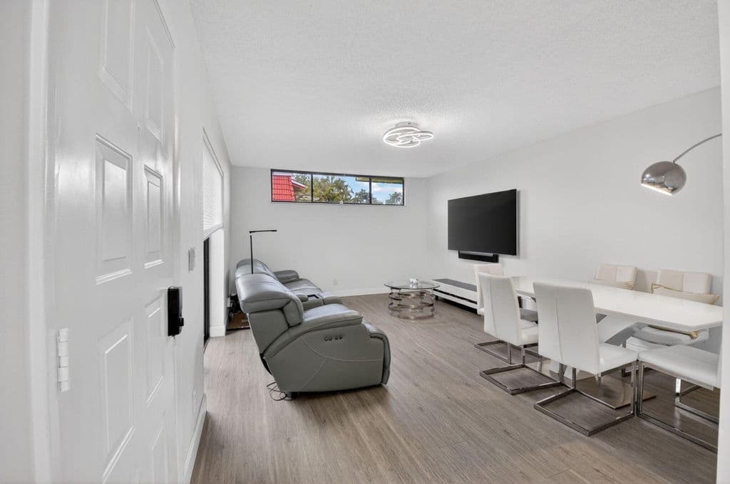 2-bedroom Property — 8385 Trent Court #D