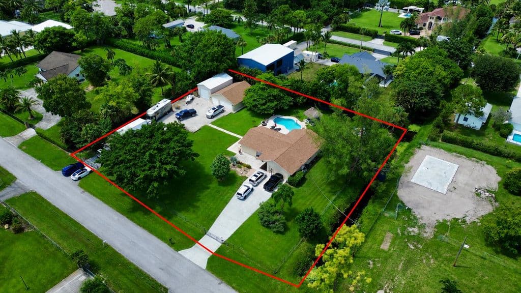 4-bedroom Single-Family Home — 8645 PINTO Drive