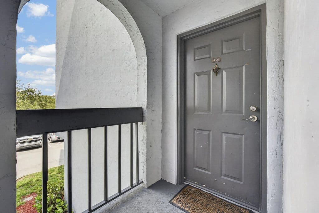 2-bedroom Condo — 1900 N CONGRESS Avenue #201