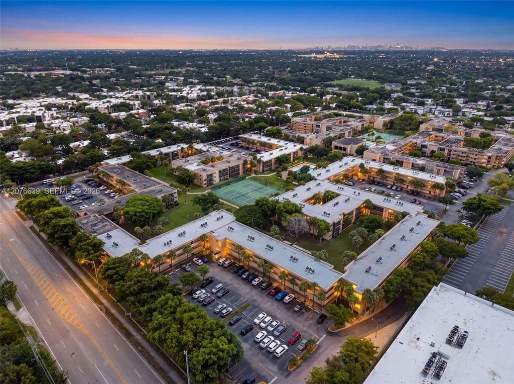2-bedroom Condo — 8415 SW 107th Ave APT 143W
