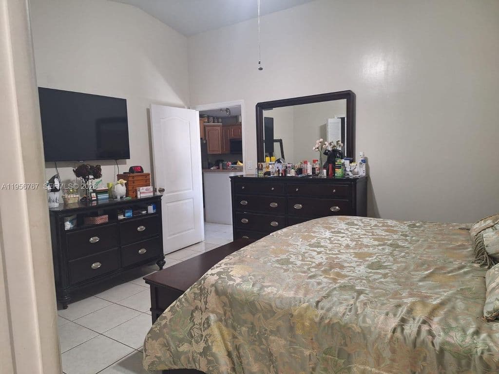 3+1 Müstakil ev — 13822 SW 156th St