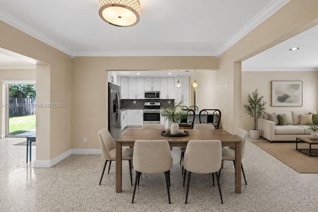 5+1 Müstakil ev — 8431 Pasadena Blvd