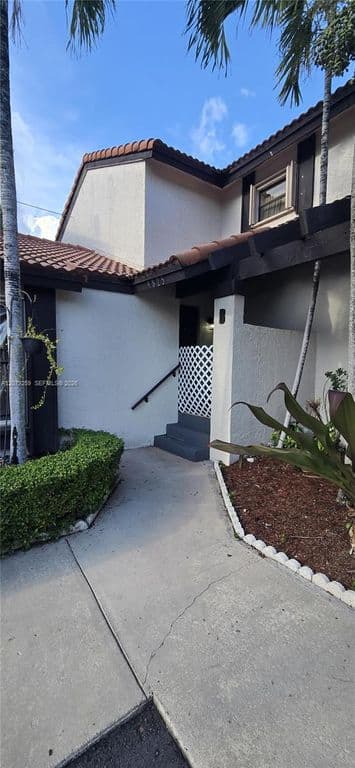 2-bedroom Property — 4825 SW 149th Ct #18B