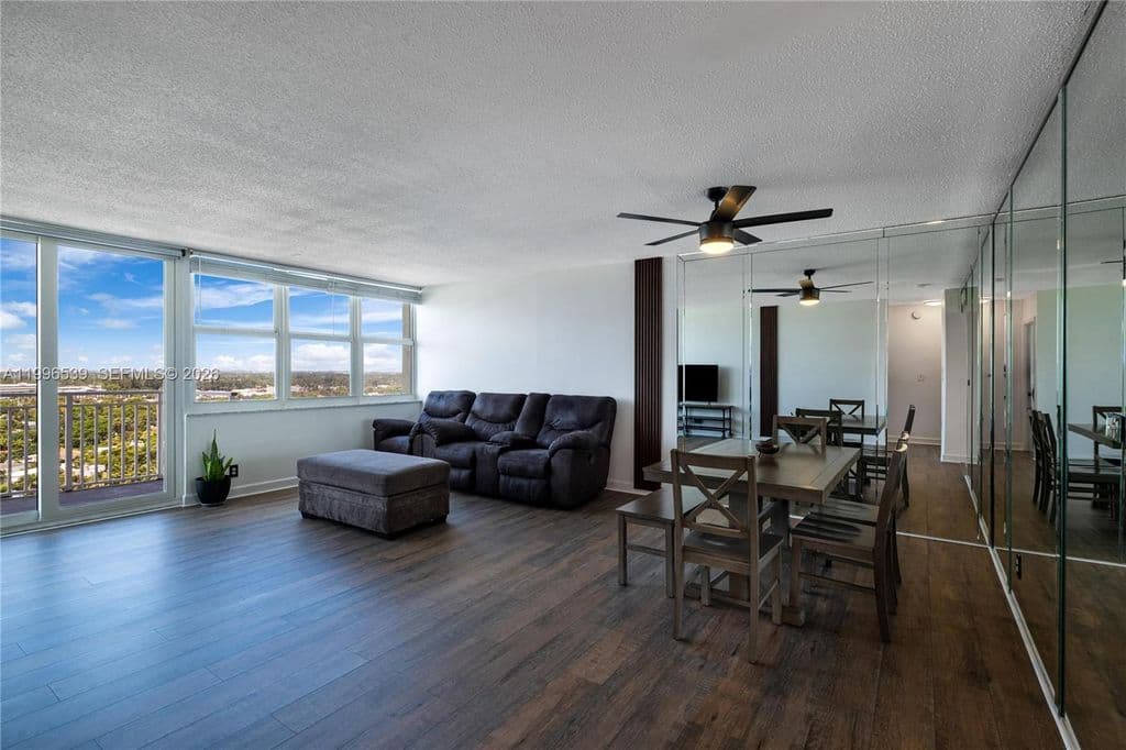 1+1 Condo — 2150 Sans Souci Blvd #A1607