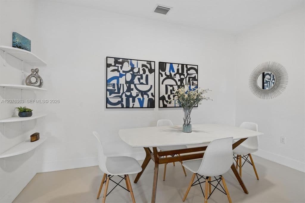 2-bedroom Single-Family Home — 8230 NE 1st Pl
