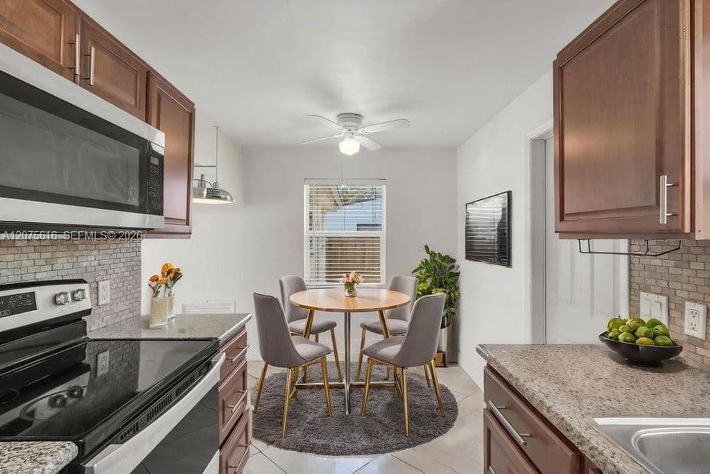 1-bedroom Single-Family Home — 2539 Coolidge St