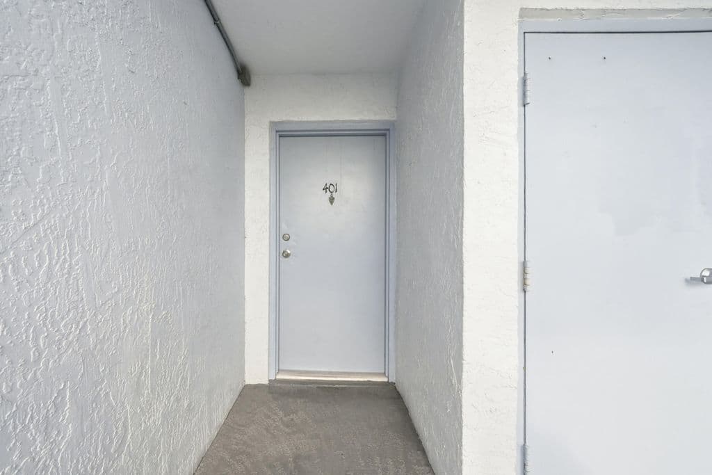 3+1 Condo — 1221 SW 122nd Avenue #401