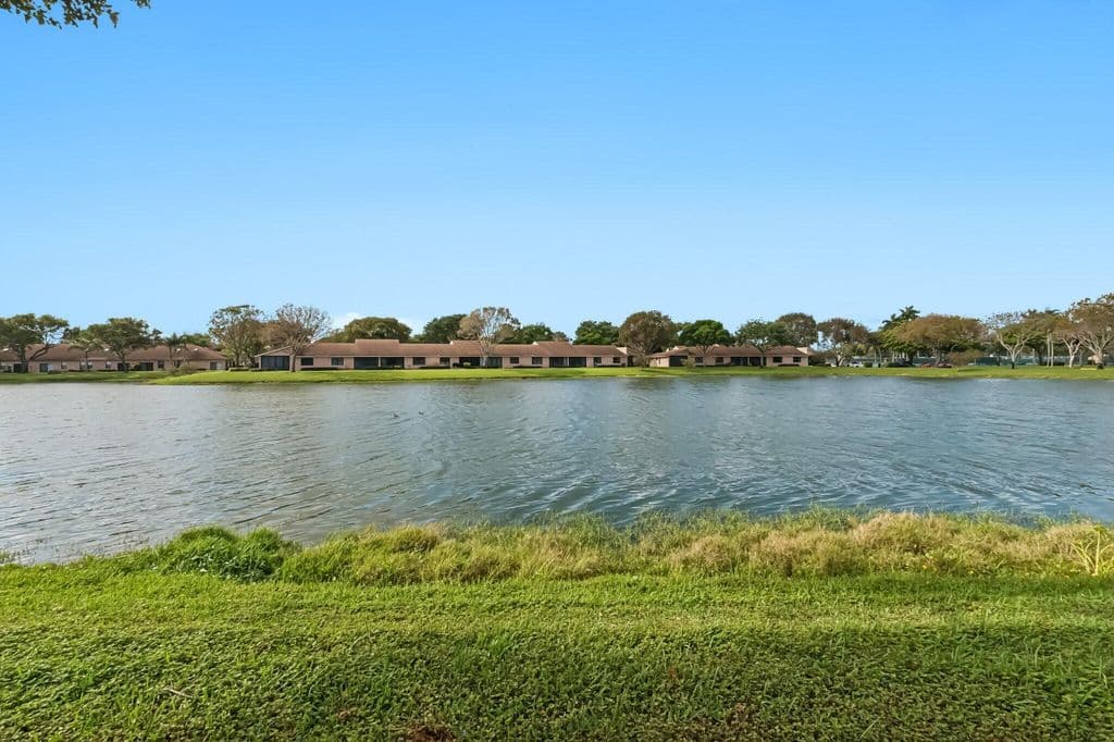 2-bedroom Condo — 8427 Parkgate Road #C