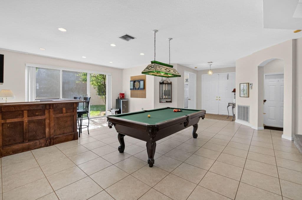 5-bedroom Single-Family Home — 7541 DOWNWINDS Lane