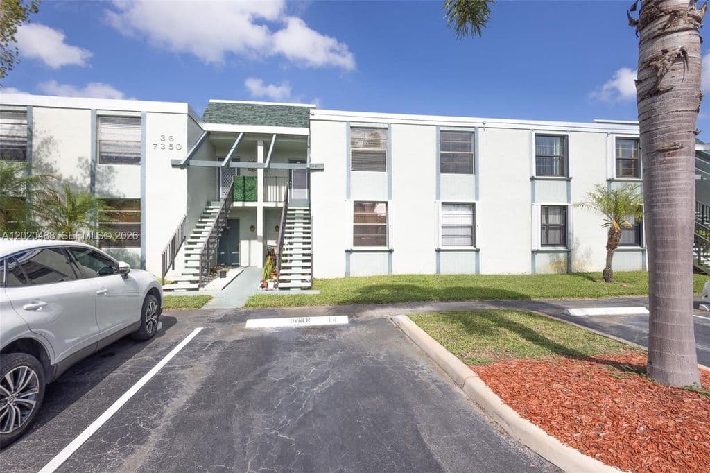 2+1 Condo — 7350 NW 18th St APT 206