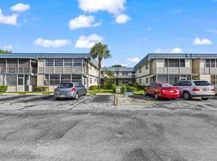 2+1 Condo — 213 Brittany #E, Delray Beach, 33446