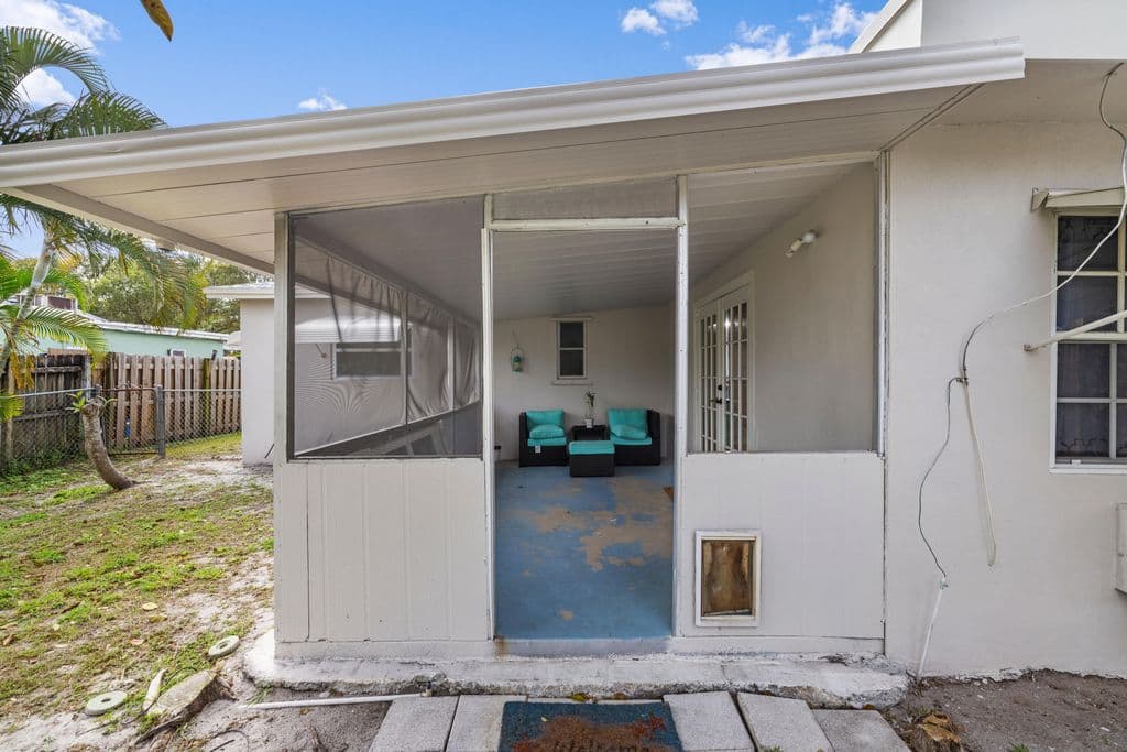 4+1 Müstakil ev — 336 S CHILLINGWORTH Drive