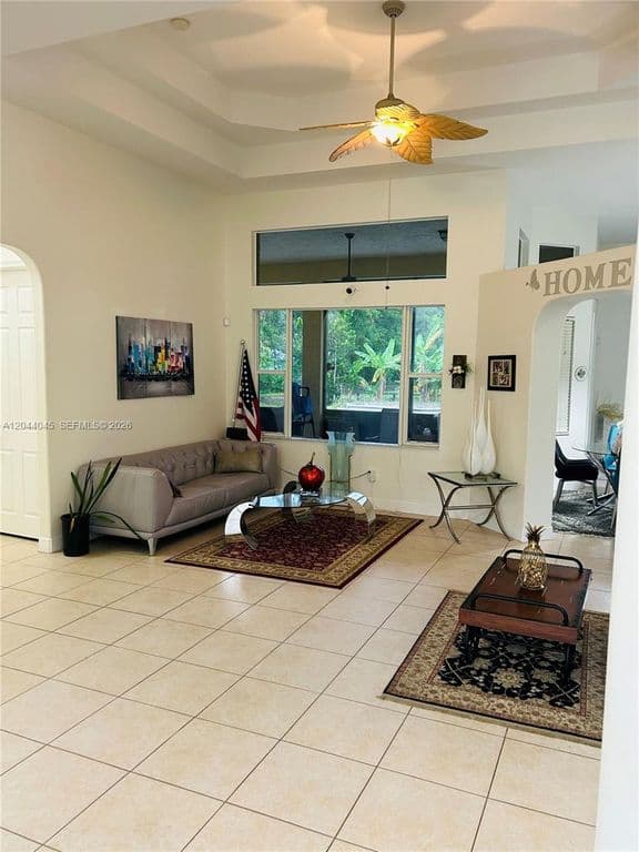 4-bedroom Single-Family Home — 13754 48th Ct N