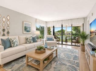 2-bedroom Condo — 6048 Coral Lake Drive, Pompano Beach, 33063