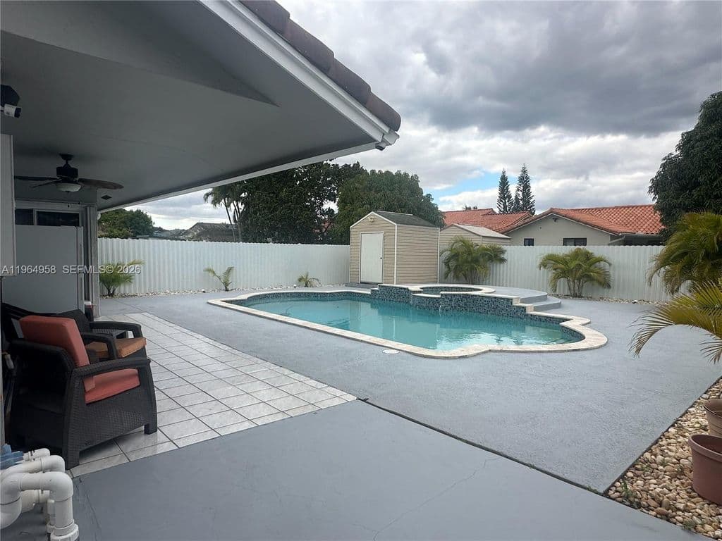 3+1 Müstakil ev — 14759 SW 82nd St