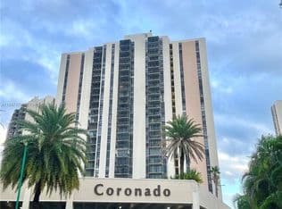 1+1 Condo — 20335 N Country Club Dr APT 405, Aventura, 33180