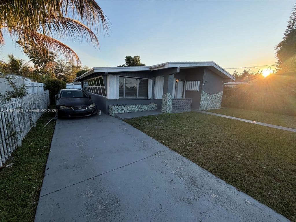 3-bedroom Single-Family Home — 354 NE 173rd St