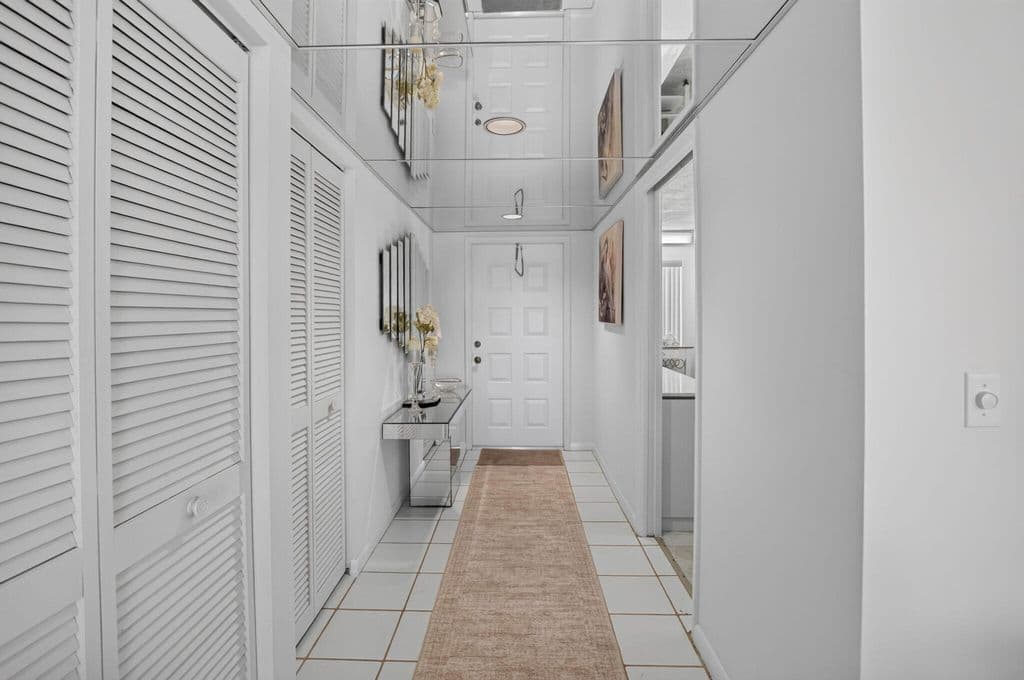 2-bedroom Condo — 2898 SW 22nd Circle #231b