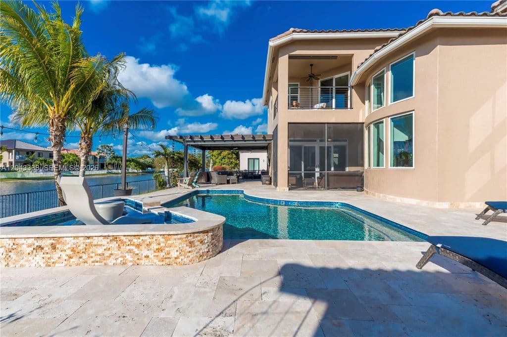 5+1 Müstakil ev — 3240 SW 190th Ave