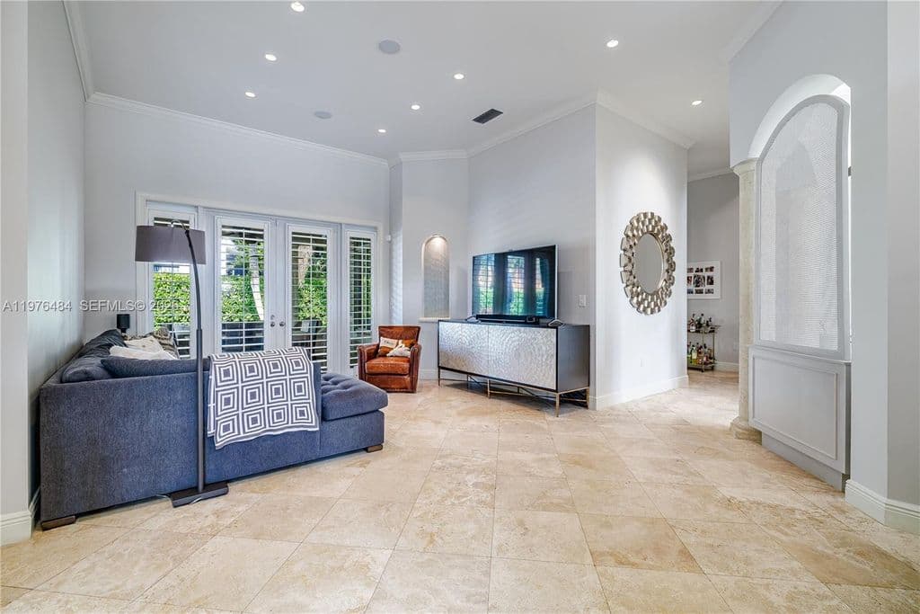 4-bedroom Single-Family Home — 16721 SW 86th Ct