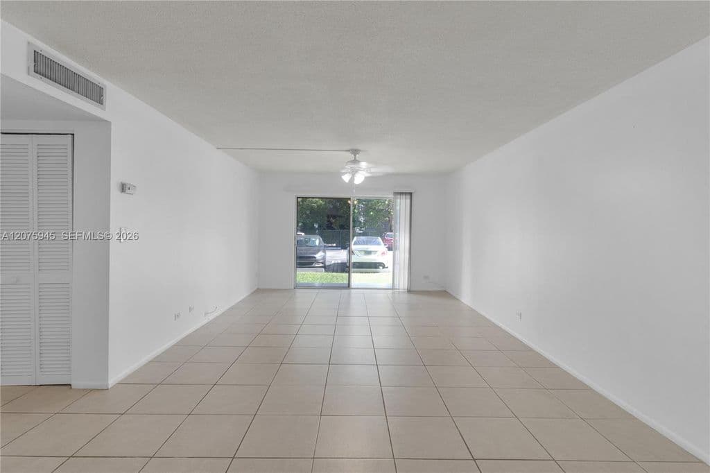 2+1 Condo — 8101 SW 72nd Ave APT 123W