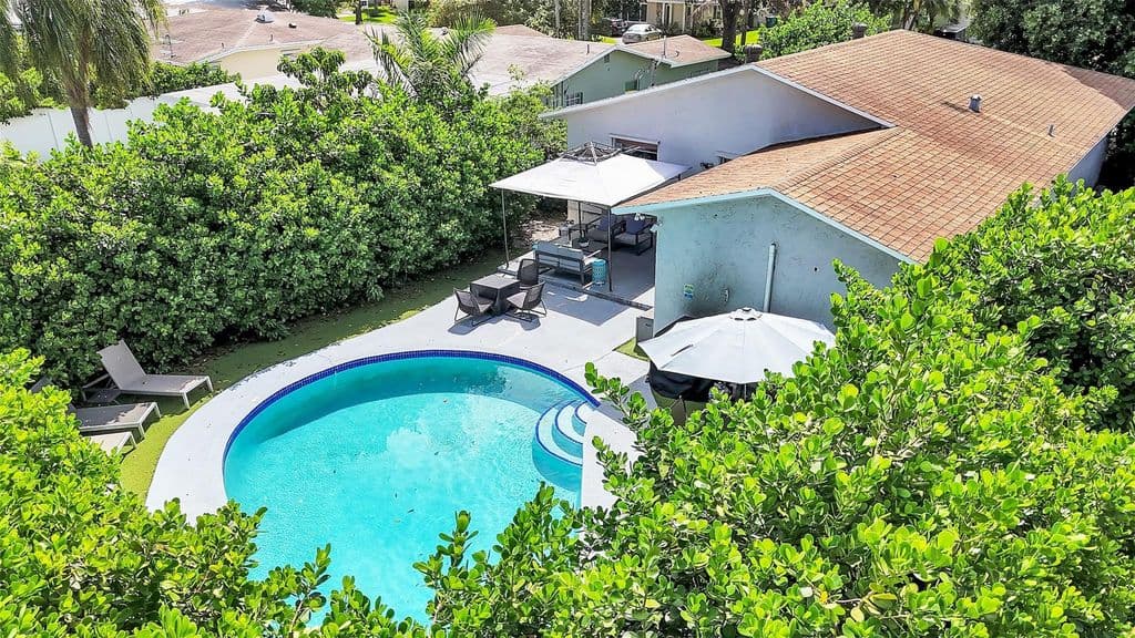 4-bedroom Single-Family Home — 214 SE 6th Street