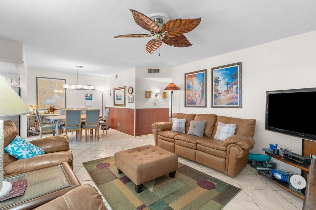 2-bedroom Condo — 100 SE 6th Avenue #304