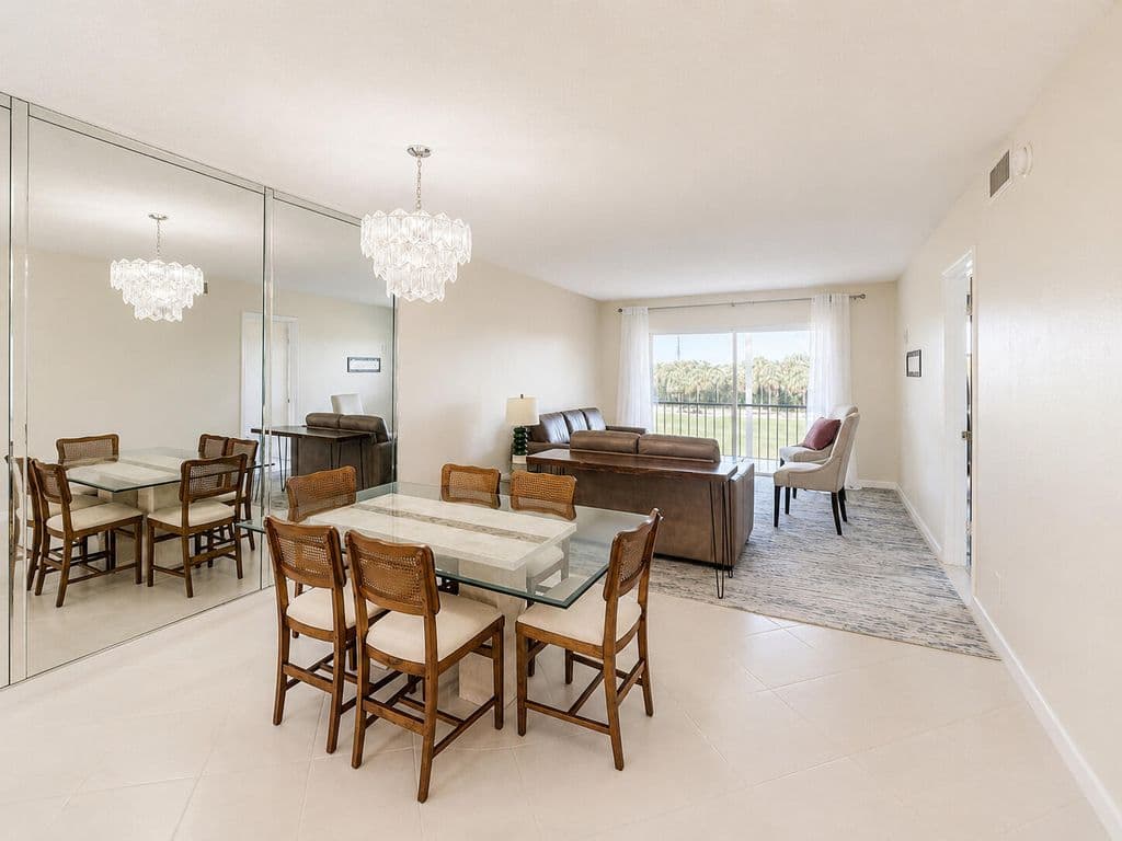 2+1 Condo — 9411 N Hollybrook Lake Drive #309