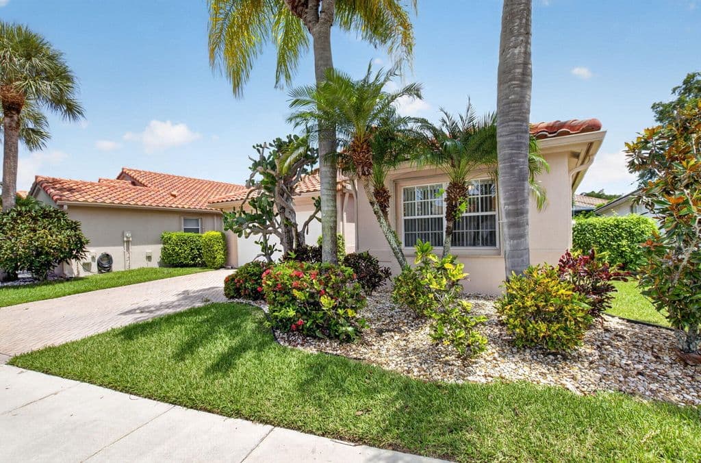 3+1 Müstakil ev — 5293 Grey Birch Lane