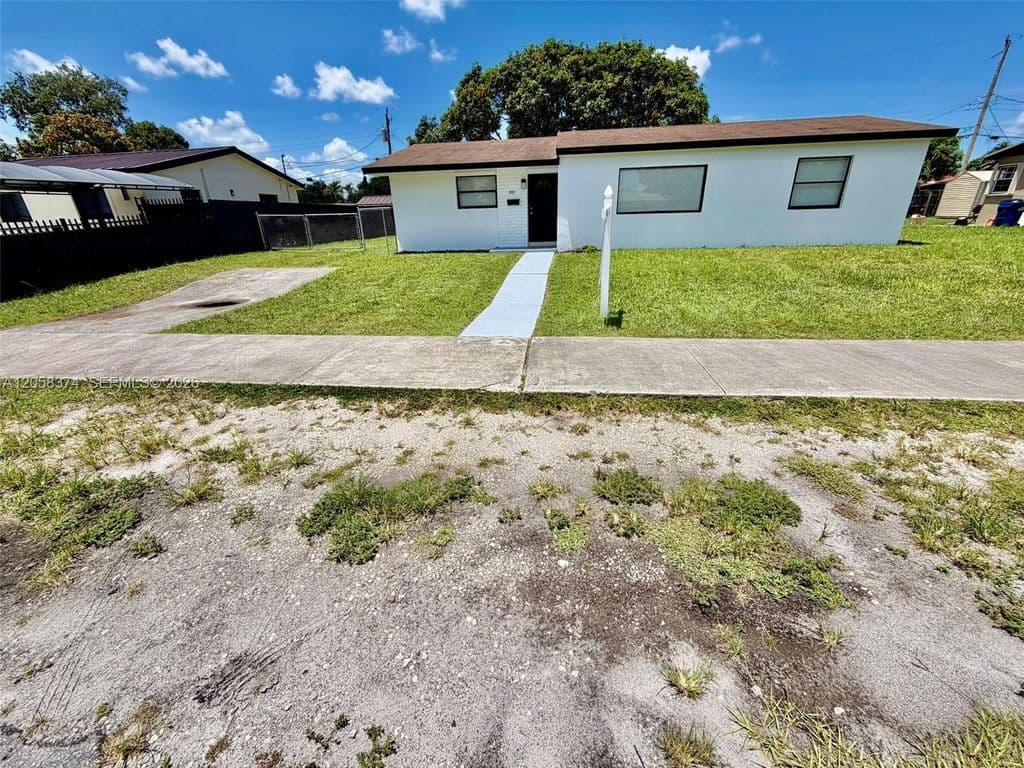 3+1 Müstakil ev — 1101 NW 201st St