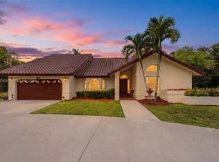 4-bedroom Single-Family Home — 11400 NW 20th Ct, Plantation, 33323