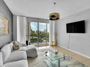 1-bedroom Condo — 79 SW 12th St APT 1605, Miami, 33130