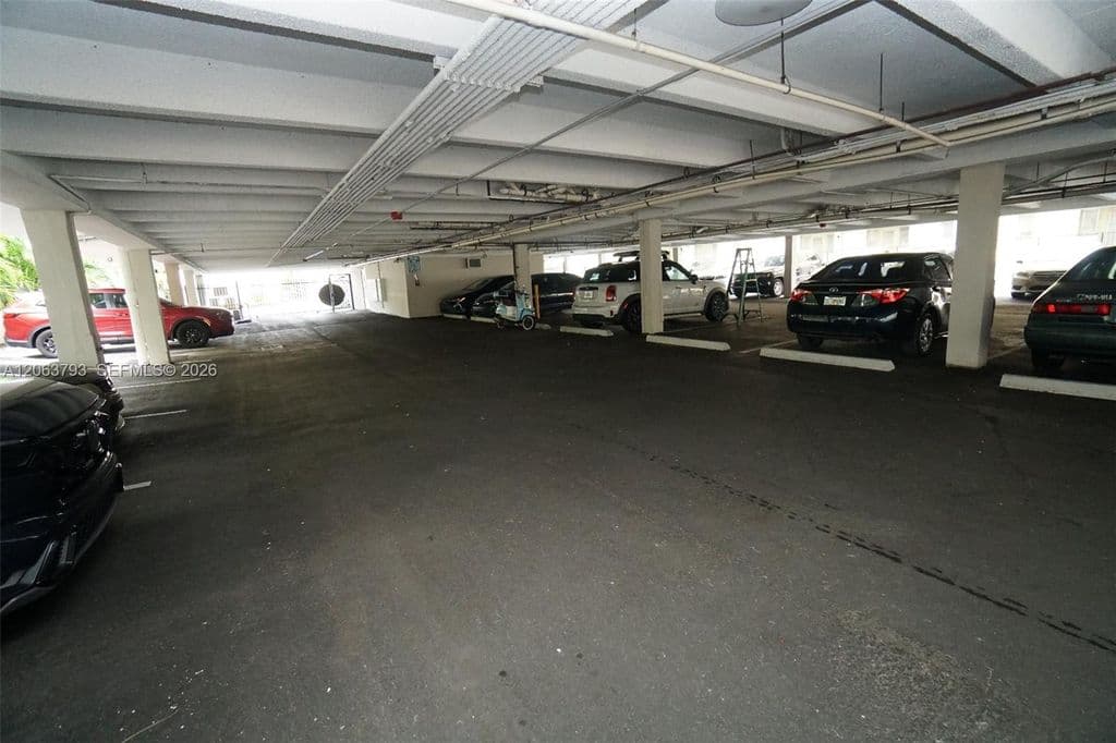 1+1 Condo — 1540 Meridian Ave APT 3G