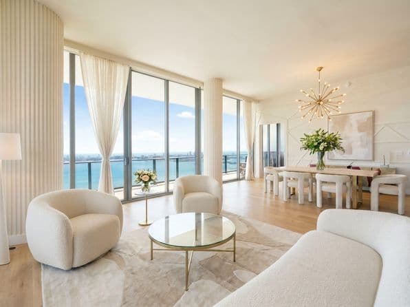 GRAN PARAISO CONDO, Edgewater