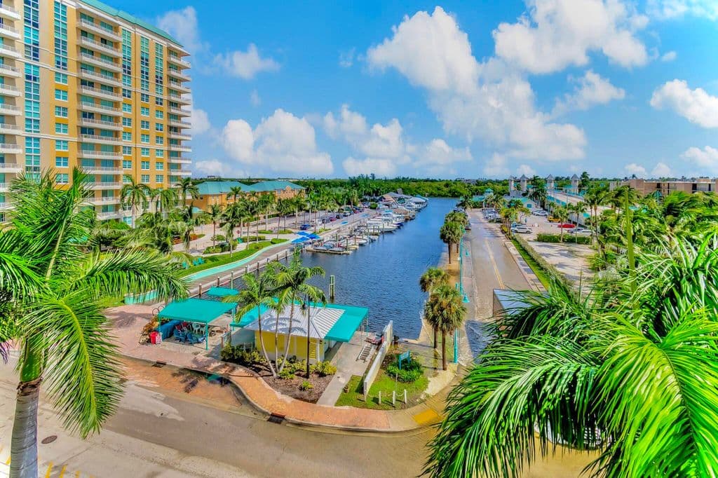 1+1 Condo — 100 NE 6th Street #505