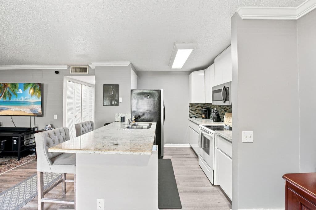 2+1 Condo — 711 FOREST CLUB Drive #119
