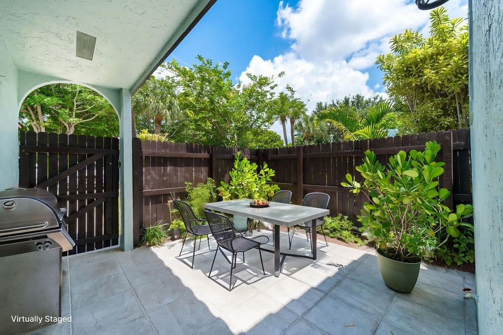 3-bedroom Property — 22300 Pineapple Walk Drive