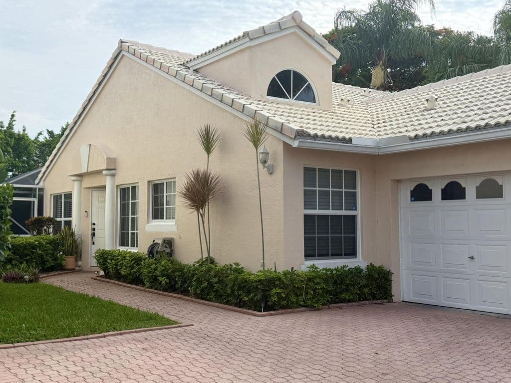 2-bedroom Condo — 7267 Panache Way