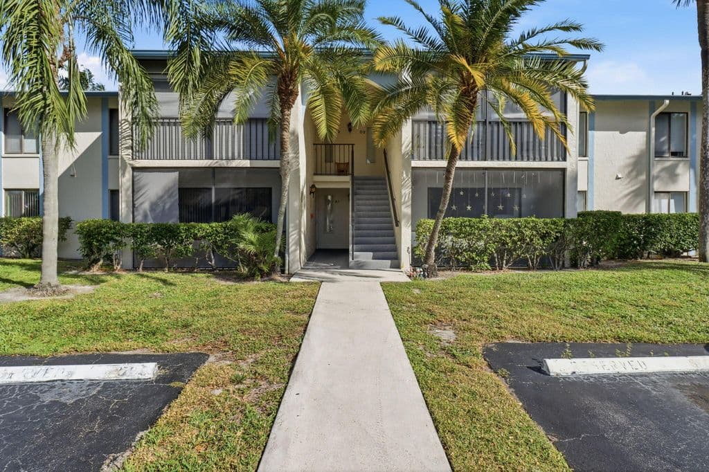 2+1 Condo — 1102 Green Pine Boulevard #A1